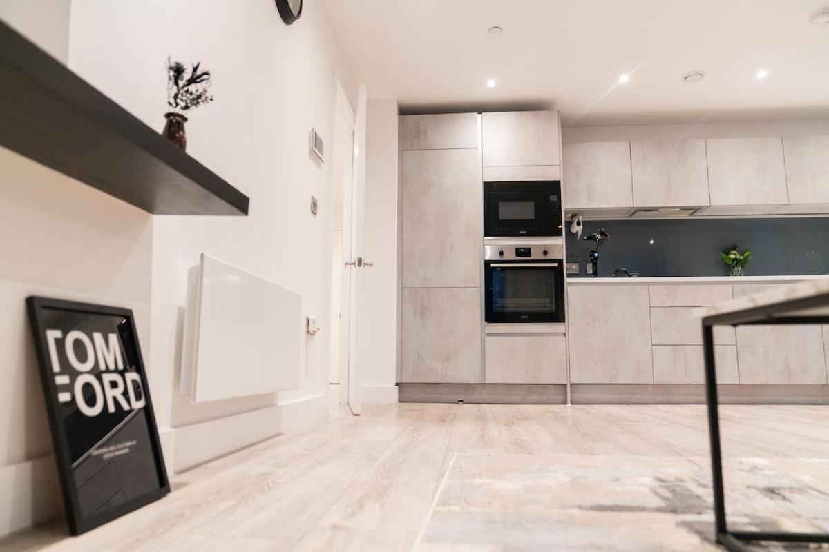Luxury 2 Bed Penthouse With Stunning Views In Manchester City Centre Zewnętrze zdjęcie