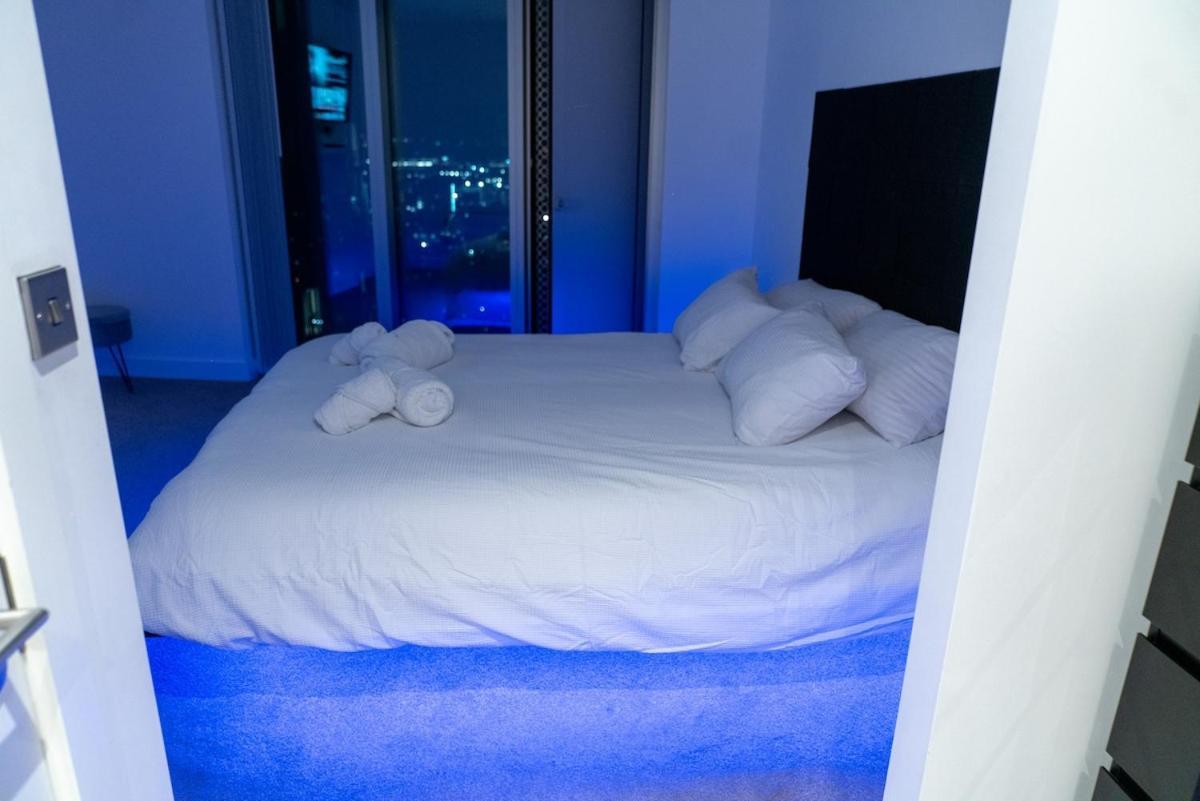 Luxury 2 Bed Penthouse With Stunning Views In Manchester City Centre Zewnętrze zdjęcie