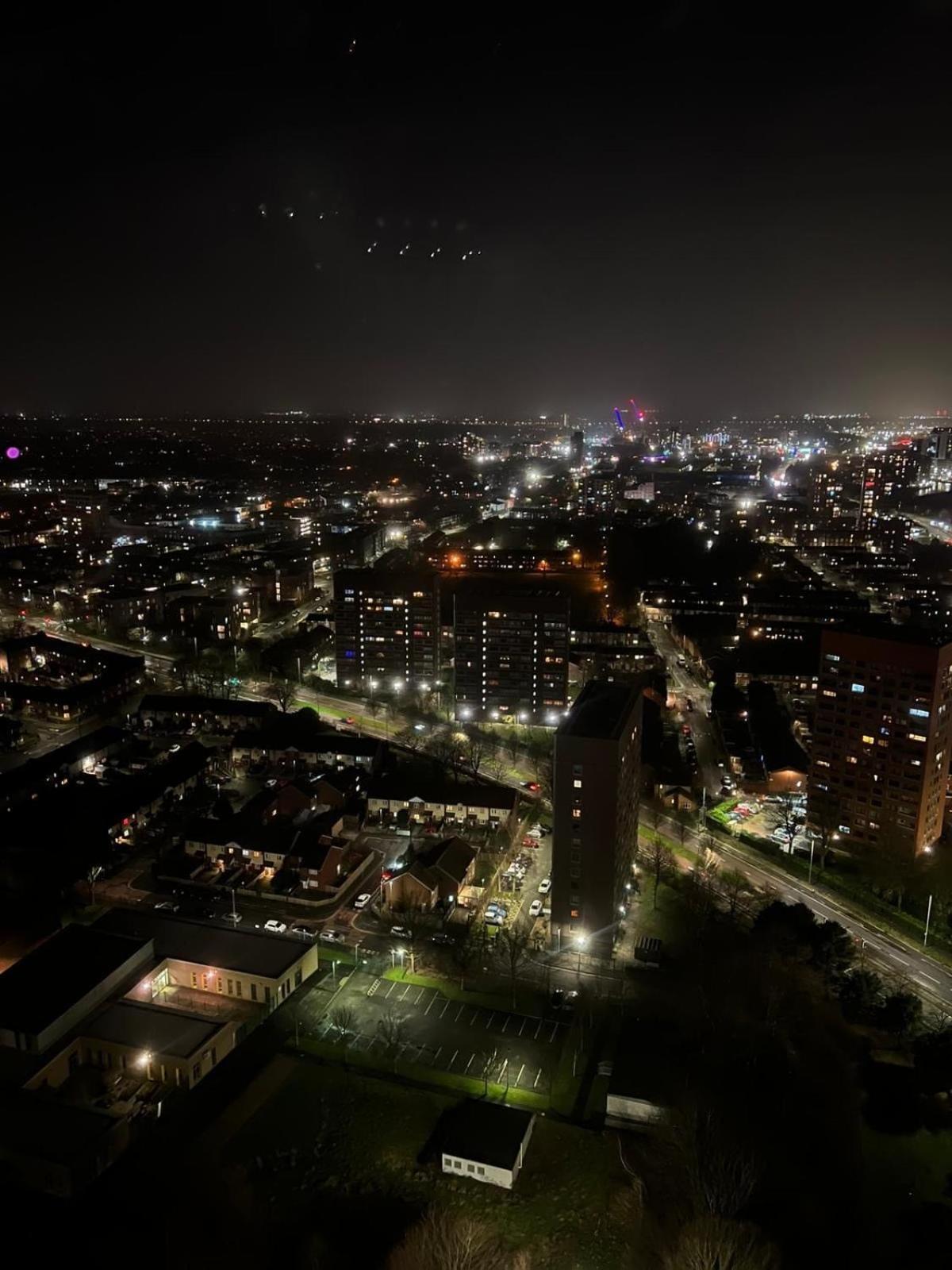 Luxury 2 Bed Penthouse With Stunning Views In Manchester City Centre Zewnętrze zdjęcie